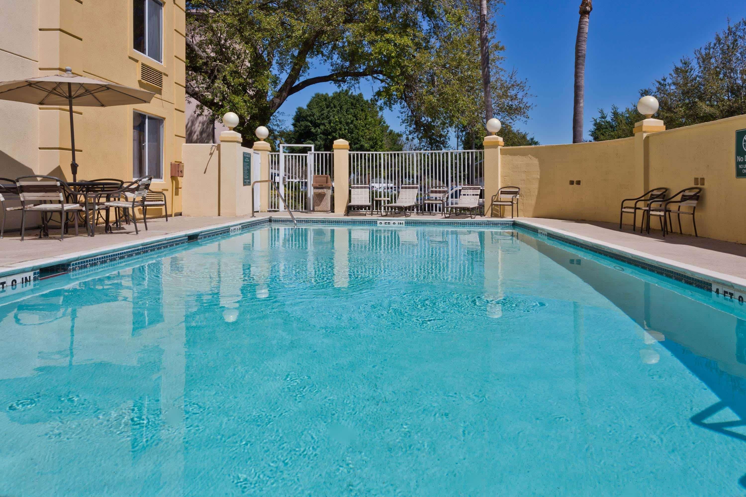 La Quinta By Wyndham Lakeland East Екстериор снимка